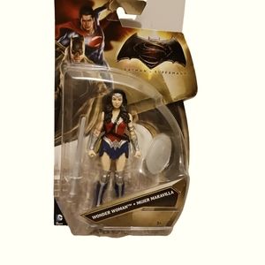 Wonder Woman figure